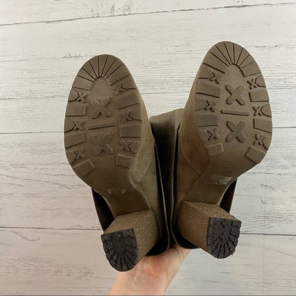 Muk Luks Chris Embossed Cuffed Heel Boots Size 8 - Picture 7 of 10